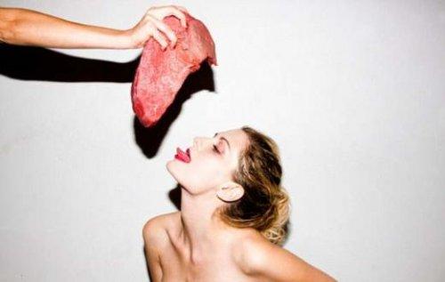 Mischa Barton'dan ilginç pozlar