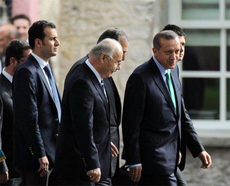 Başbakan Erdoğan gülerken görüntülendi