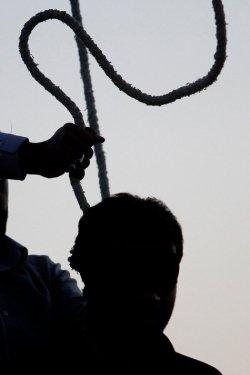 İran tecavüzcüleri böyle idam etti  - Resim 10