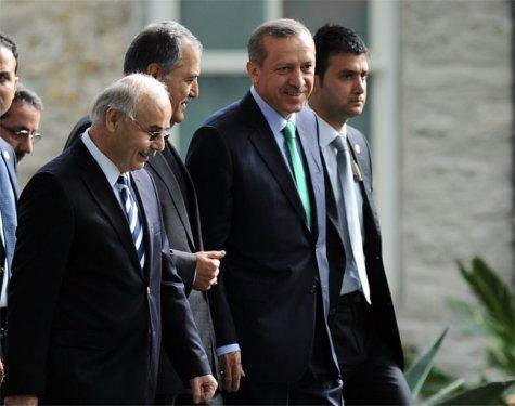 Başbakan Erdoğan gülerken görüntülendi