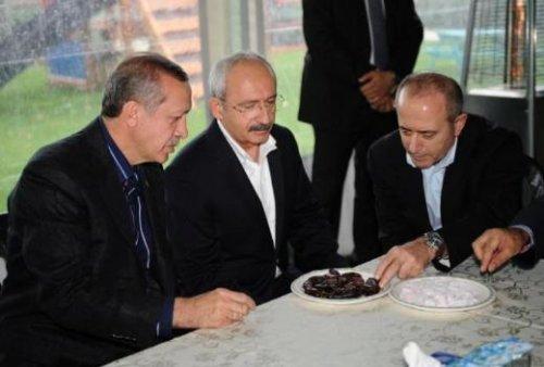 Taziye ziyaretinde liderlerin beden dili analizi - Resim 4