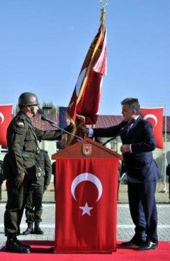 Cumhurbaşkanı Gül Güneydoğu’da askerî birlikleri ziyaret etti - Resim 37