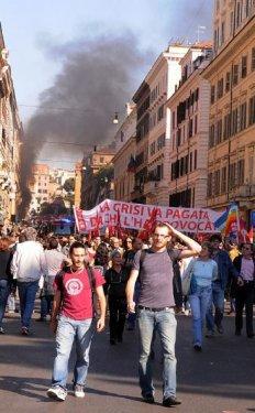 Küresel Eylem Günü Batsın bu dünya afişi