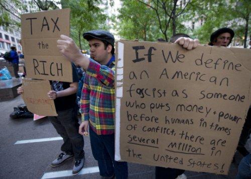 Dünya kapitalizmi protesto etti