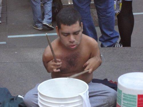 Dünya kapitalizmi protesto etti