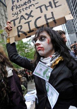 Dünya kapitalizmi protesto etti