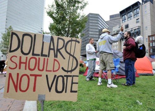 Dünya kapitalizmi protesto etti