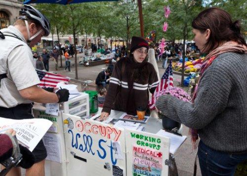 Dünya kapitalizmi protesto etti