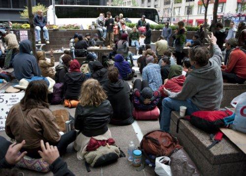 Dünya kapitalizmi protesto etti