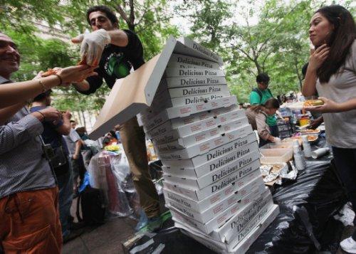 Dünya kapitalizmi protesto etti