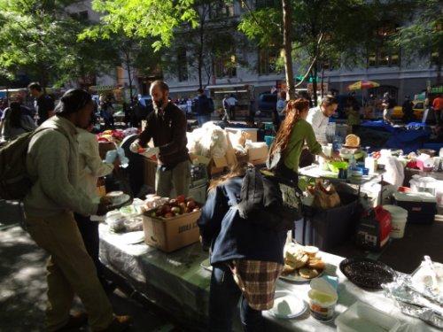 Dünya kapitalizmi protesto etti