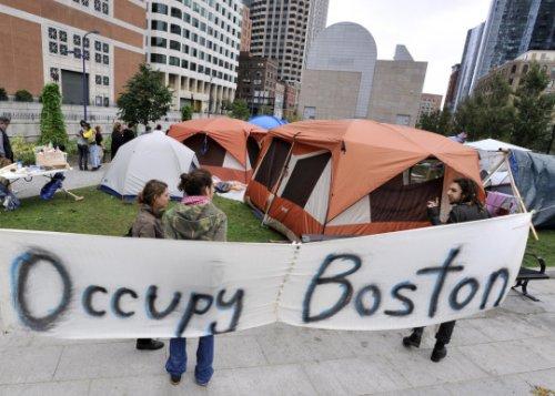 Dünya kapitalizmi protesto etti