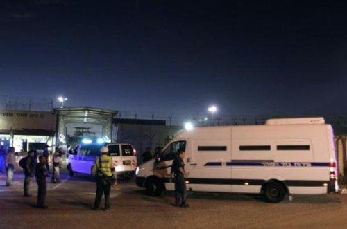 Filistinli tutuklular Refah Kapısı'na böyle geldi