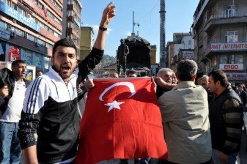 Tüm Türkiye 24 şehidi için ayakta - Resim 102