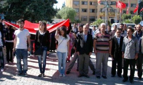 Tüm Türkiye 24 şehidi için ayakta - Resim 36