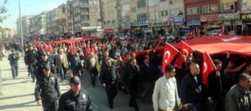 Tüm Türkiye 24 şehidi için ayakta - Resim 51