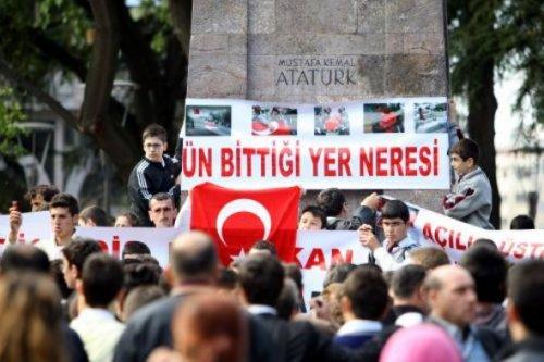 Tüm Türkiye 24 şehidi için ayakta - Resim 110