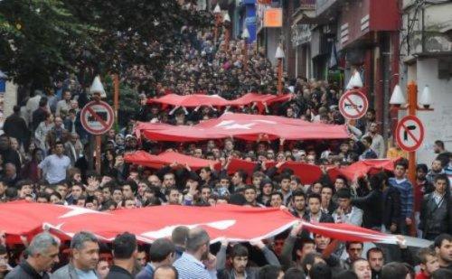 Tüm Türkiye 24 şehidi için ayakta - Resim 105