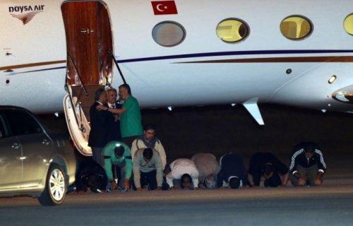İsrail'in serbest bıraktığı Filistinliler Türkiye'de  - Resim 1