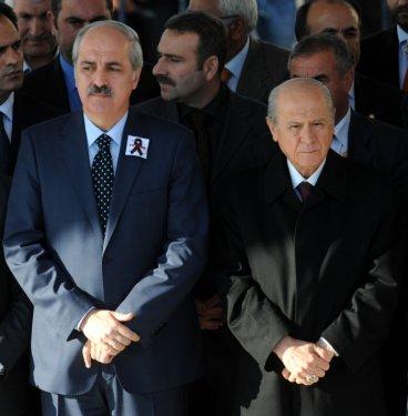 Devletin zirvesi Şehit cenazesinde  - Resim 4