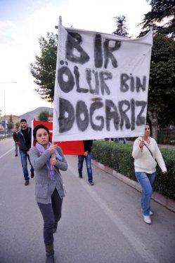 Türkiye 24 şehidi için sokaklara döküldü