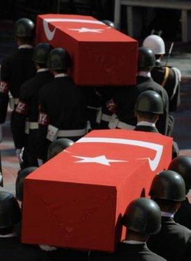 Dünya basını şehit cenazelerini böyle gördü - Resim 5