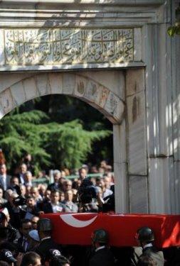 Dünya basını şehit cenazelerini böyle gördü - Resim 13
