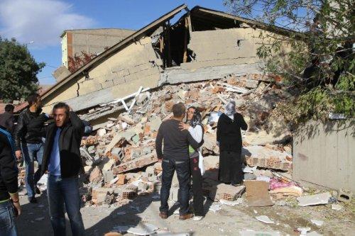 Van depreminden son görüntüler