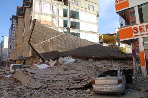 Van depreminden son görüntüler