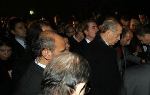 Erdoğan inceleme yaparken deprem oldu