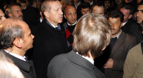 Erdoğan inceleme yaparken deprem oldu