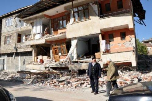 Van'da deprem sabahı - Resim 11