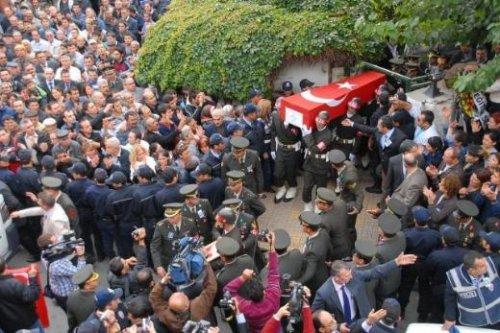 Şehide doğum gününde son veda