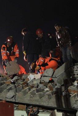 Kare kare Van depremi