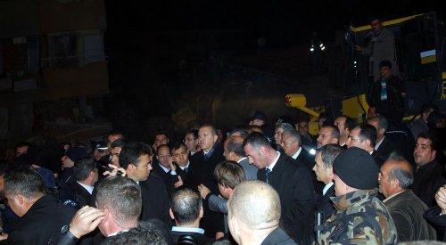 Kare kare Van depremi