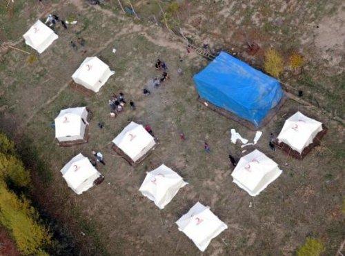 Van'daki yıkım havadan böyle görüntülendi