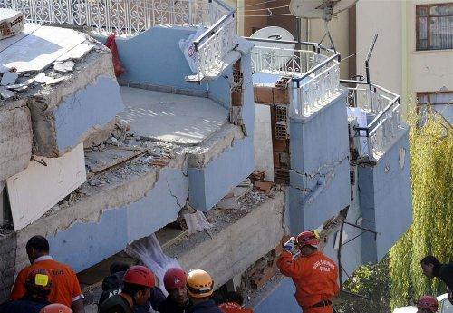 Kare kare Van depremi