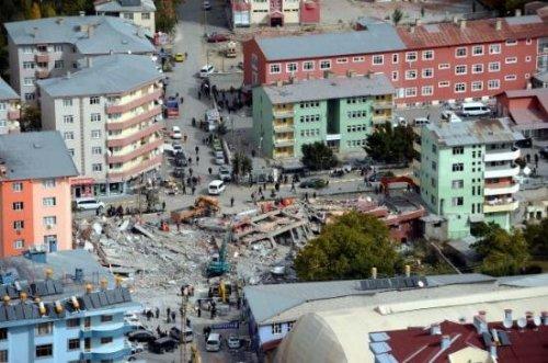 Van'daki yıkım havadan böyle görüntülendi