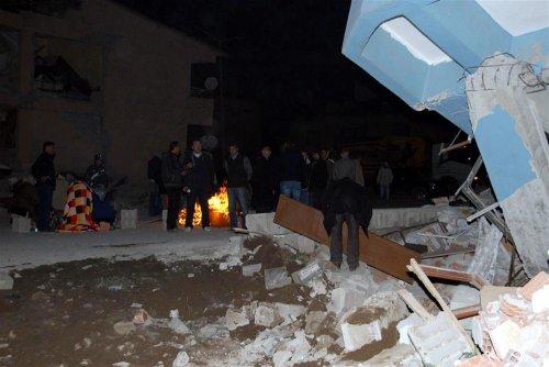 Kare kare Van depremi