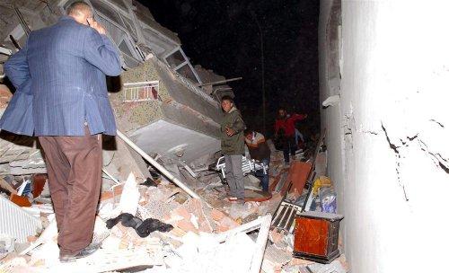 Kare kare Van depremi