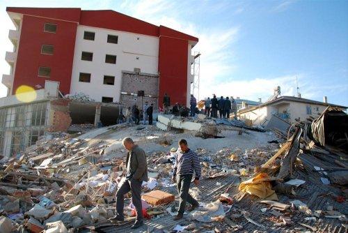 Kare kare Van depremi