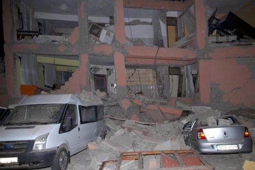 Kare kare Van depremi