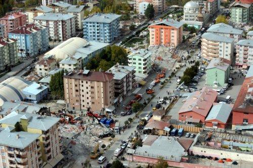 Van'da kar yağışı başladı
