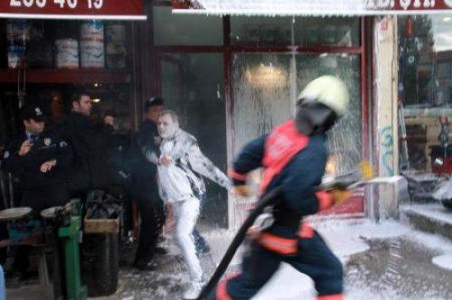 İşyerini basan seyise köpüklü müdahale