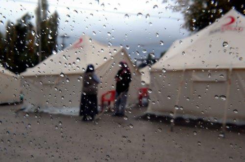 Van'da kar yağışı başladı