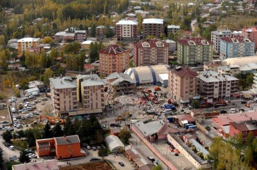 Van'da kar yağışı başladı