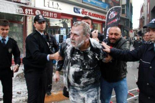 İşyerini basan seyise köpüklü müdahale