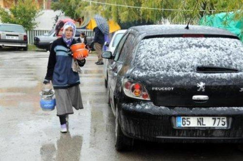 Van'da kar yağışı başladı