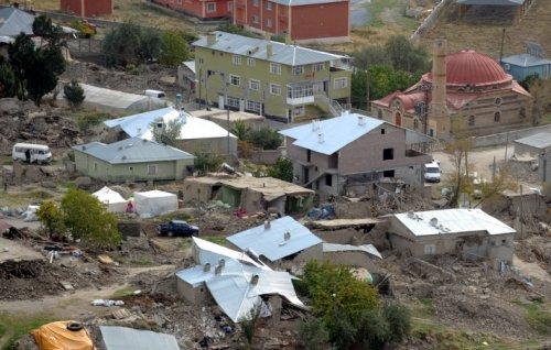 Van'da kar yağışı başladı