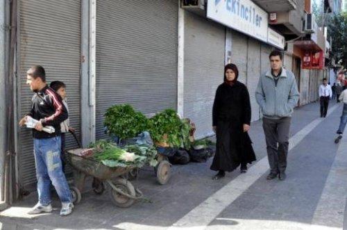 Diyarbakır esnafı kepenk kapattı - Resim 12